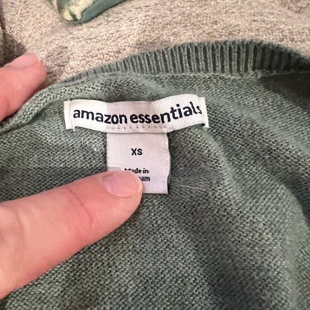 Amazon essentials safe green knit top - Picture 6 of 7